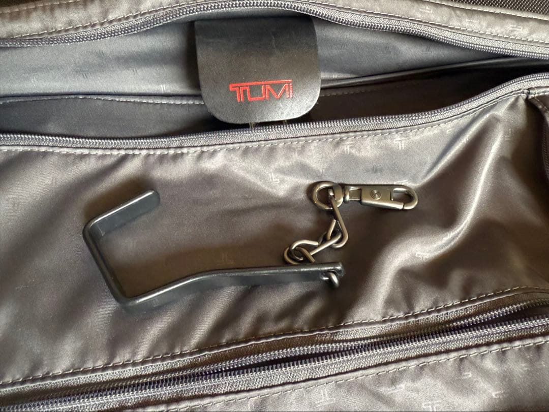 TUMI ガーメントバッグ – ほぼ未使用・極美品