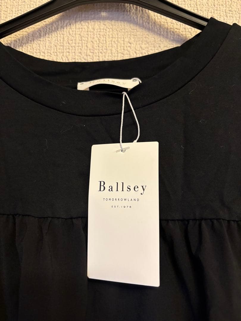 新品　Ballsey ブラック ティアード切り替えトップス