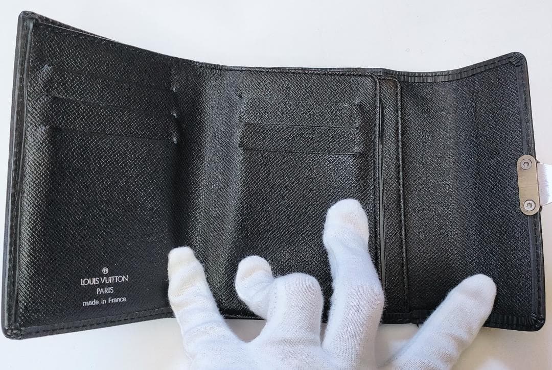 ルイヴィトン 三つ折り財布 エピ ポルトフォイユ コアラ ノワール ブラック