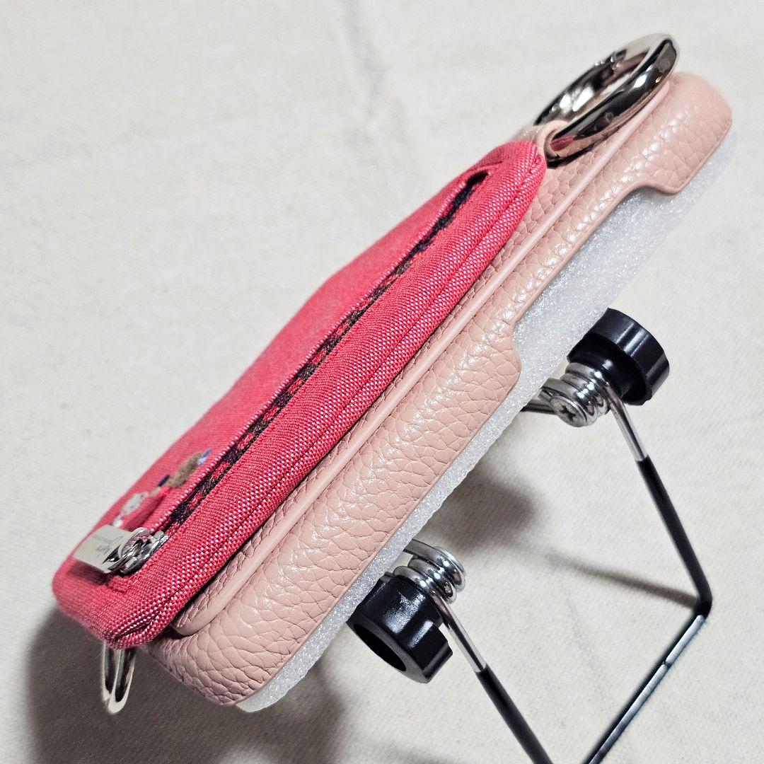 fm4★iPhone13proケース ajew×ファミリア 限定品