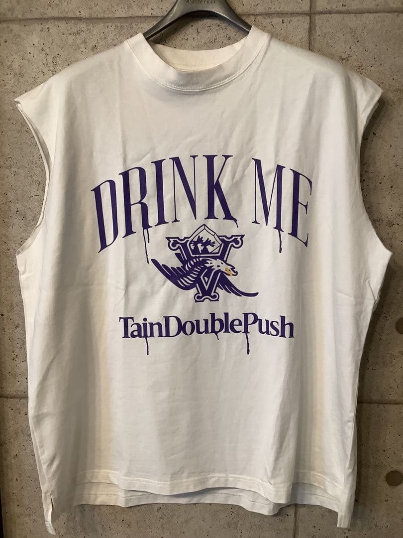 JUNON着用　DRINK ME NO SLEEVE T-SHIRTS