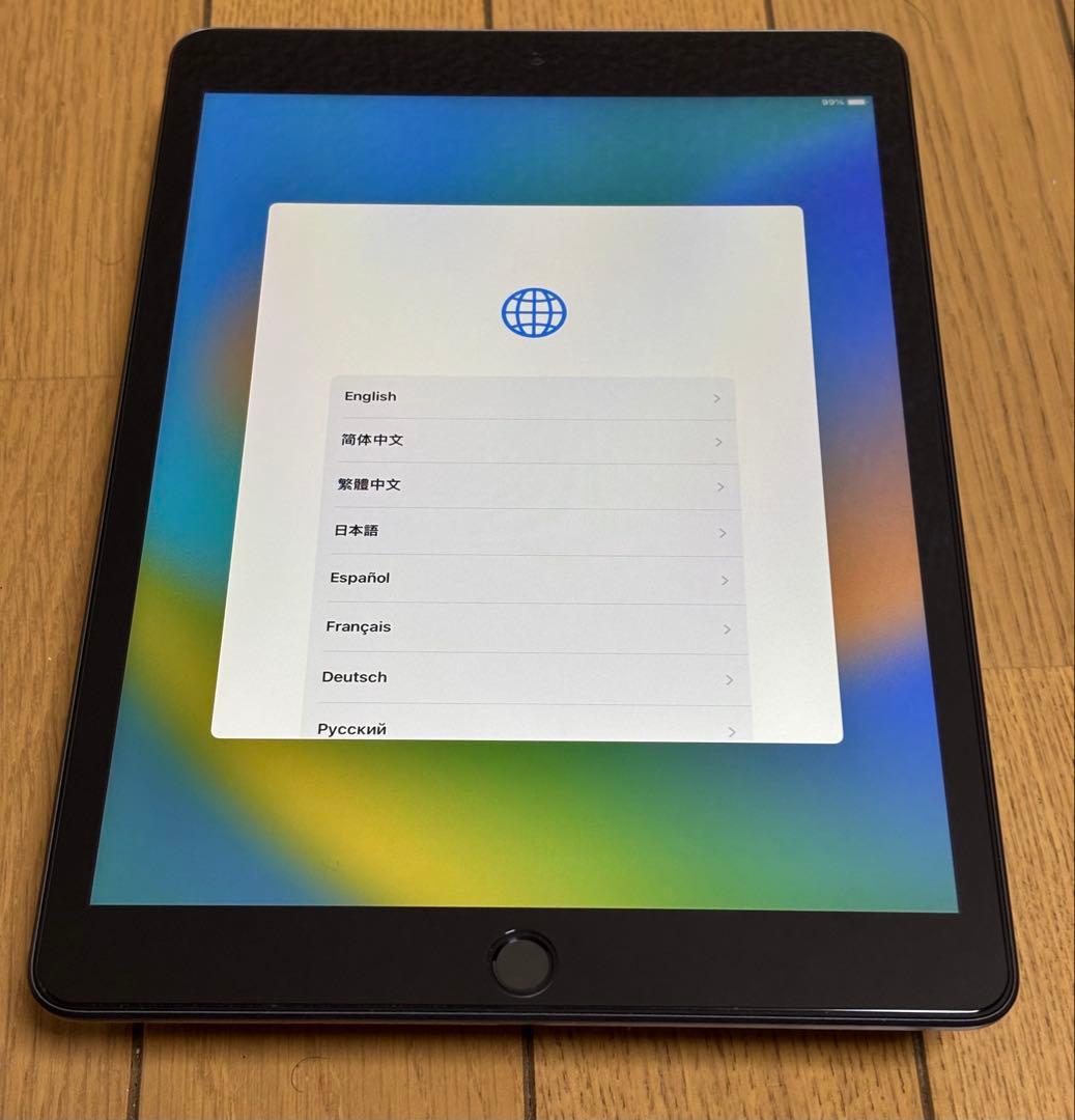 Apple iPad 第8世代　wifiモデル　32GBスペースグレー 本体