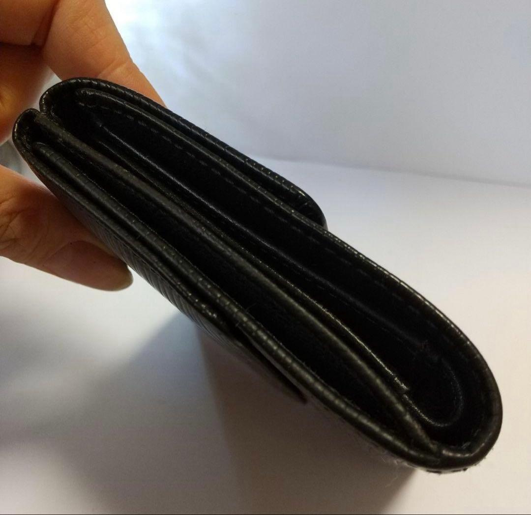 ルイヴィトン　エピ　ポルトモネ・ビエカルトクレディ三つ折り財布　黒