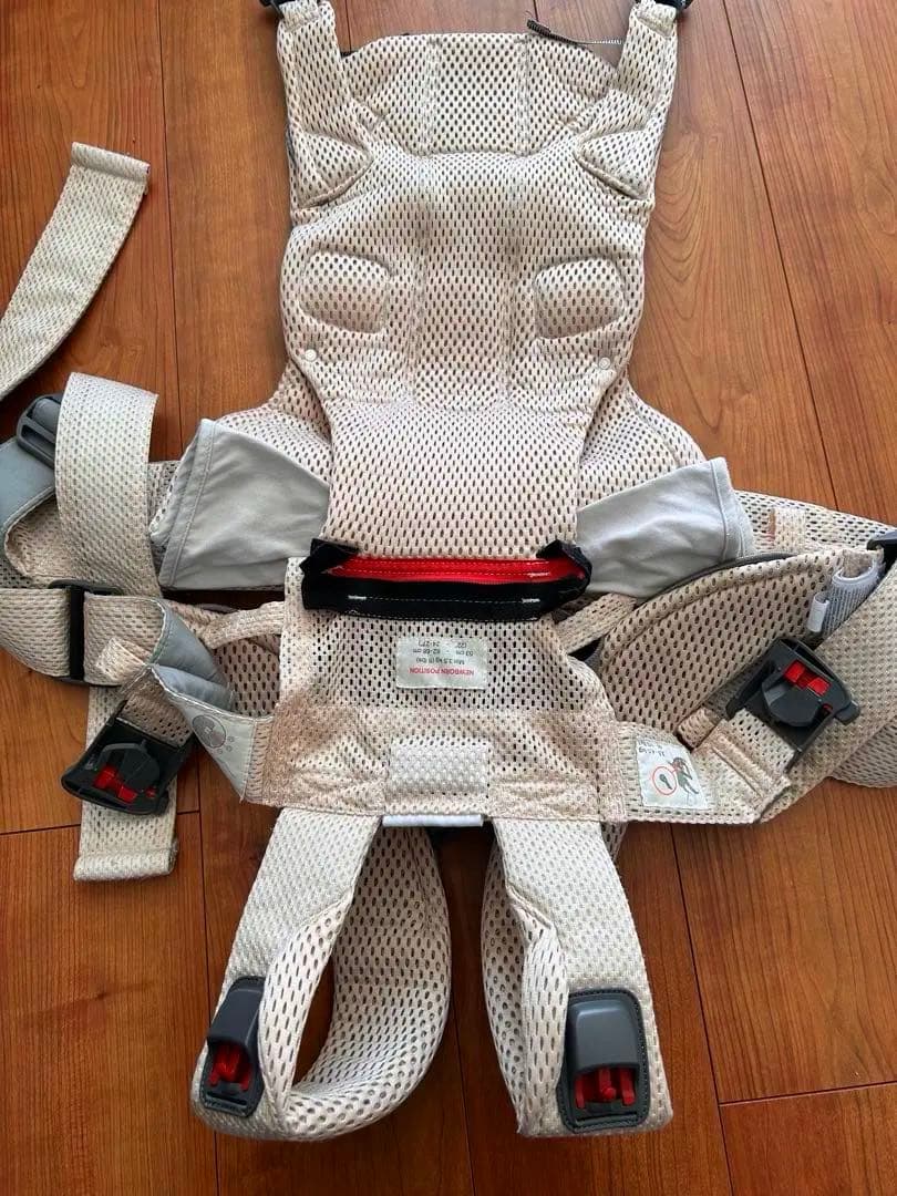 あ*ー様 【週末限定価格】BABYBJÖRN 抱っこひも　ONE KAI Air