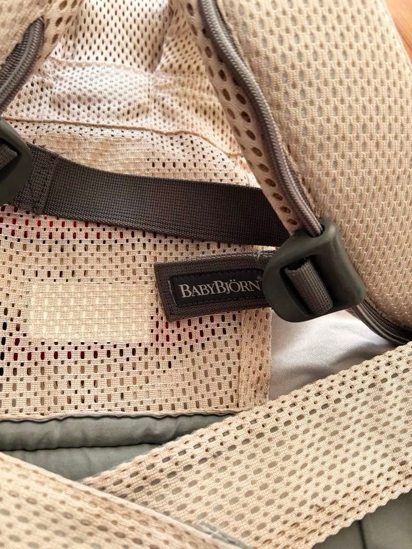 あ*ー様 【週末限定価格】BABYBJÖRN 抱っこひも　ONE KAI Air