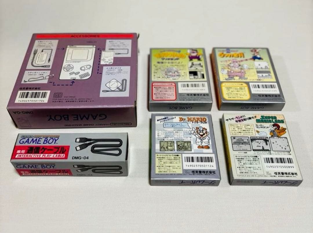 本体未使用　ゲームボーイ本体とゲームソフト4本セット