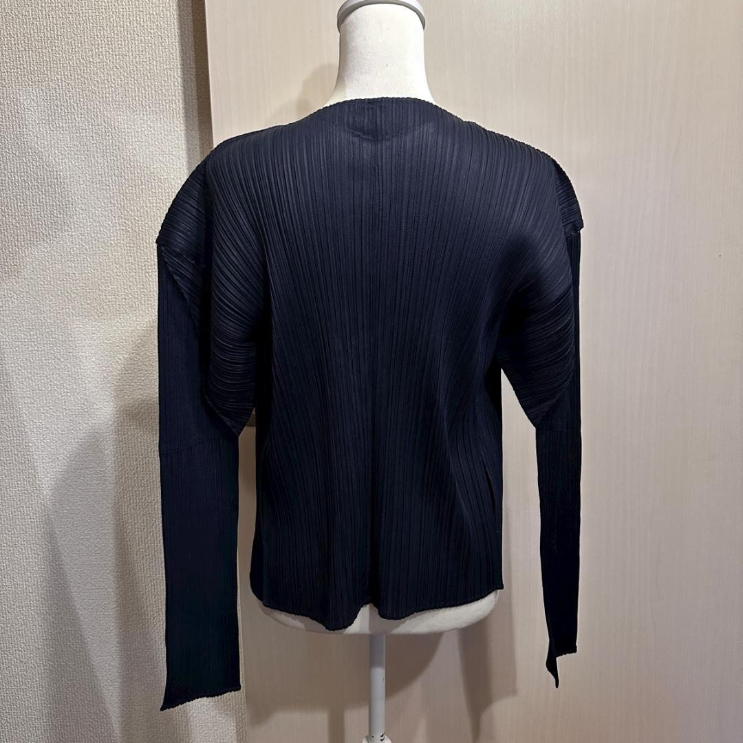 なっちゃん様PLEATS PLEASE　ネイビー　サイズ3　HR1051