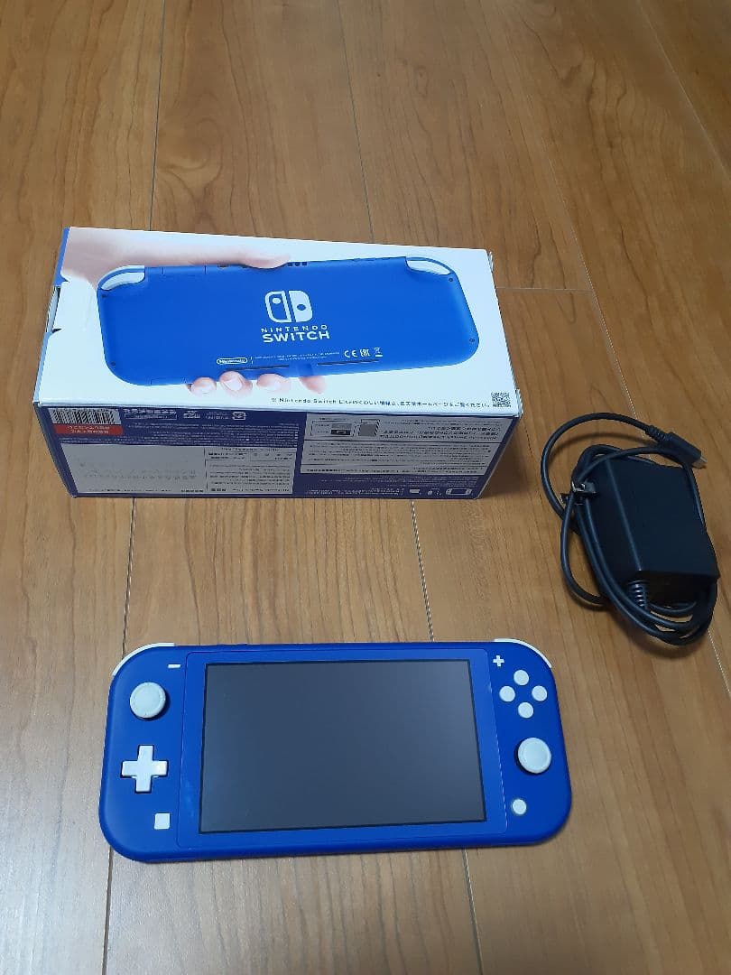 Nintendo Switch Lite ブルー 本体 充電器付き