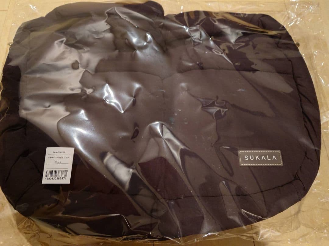 【公式サイト完売】SUKALA シャーリングボディバッグ ブラック LAVA