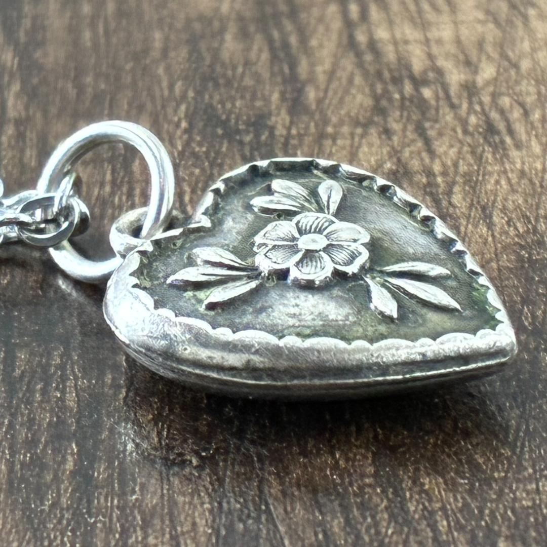 スウィートハートジュエリー フラワー 花 シルバーヴィンテージネックレスNAVY