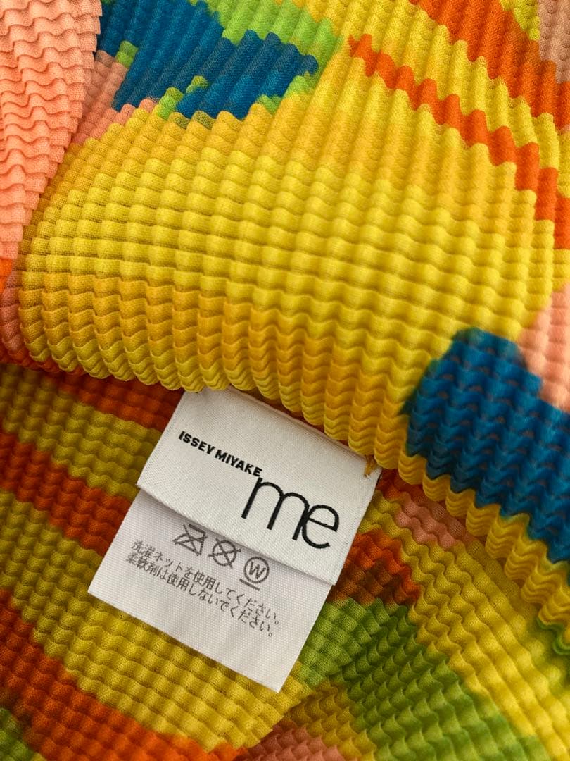 ISSEY MIYAKE me イッセイミヤケ　ハイネック　半袖T　カットソー