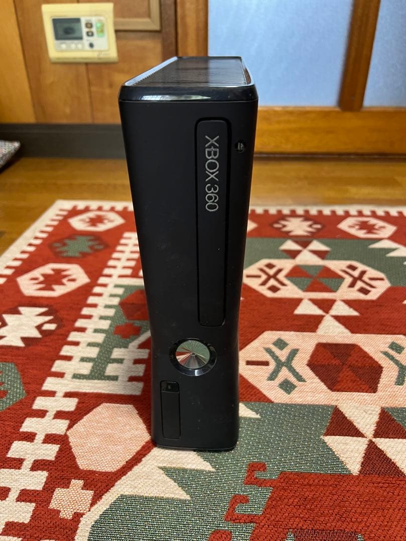 【再値下】Microsoft Xbox360 4GB + KINECT