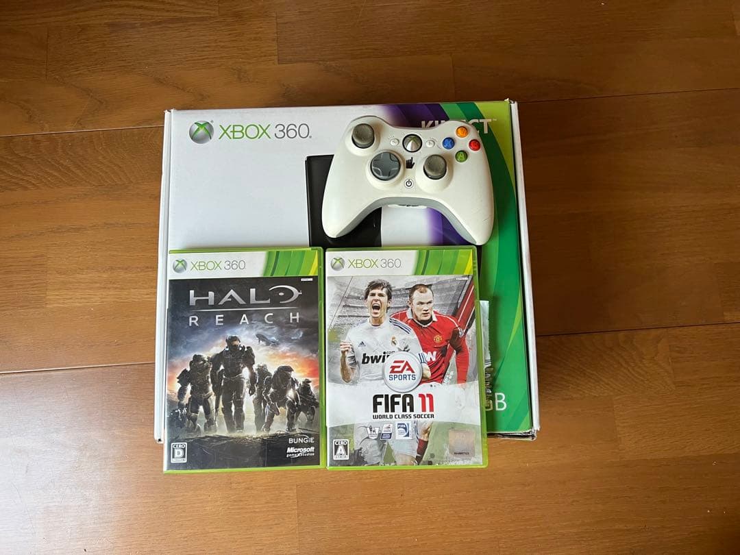 【再値下】Microsoft Xbox360 4GB + KINECT