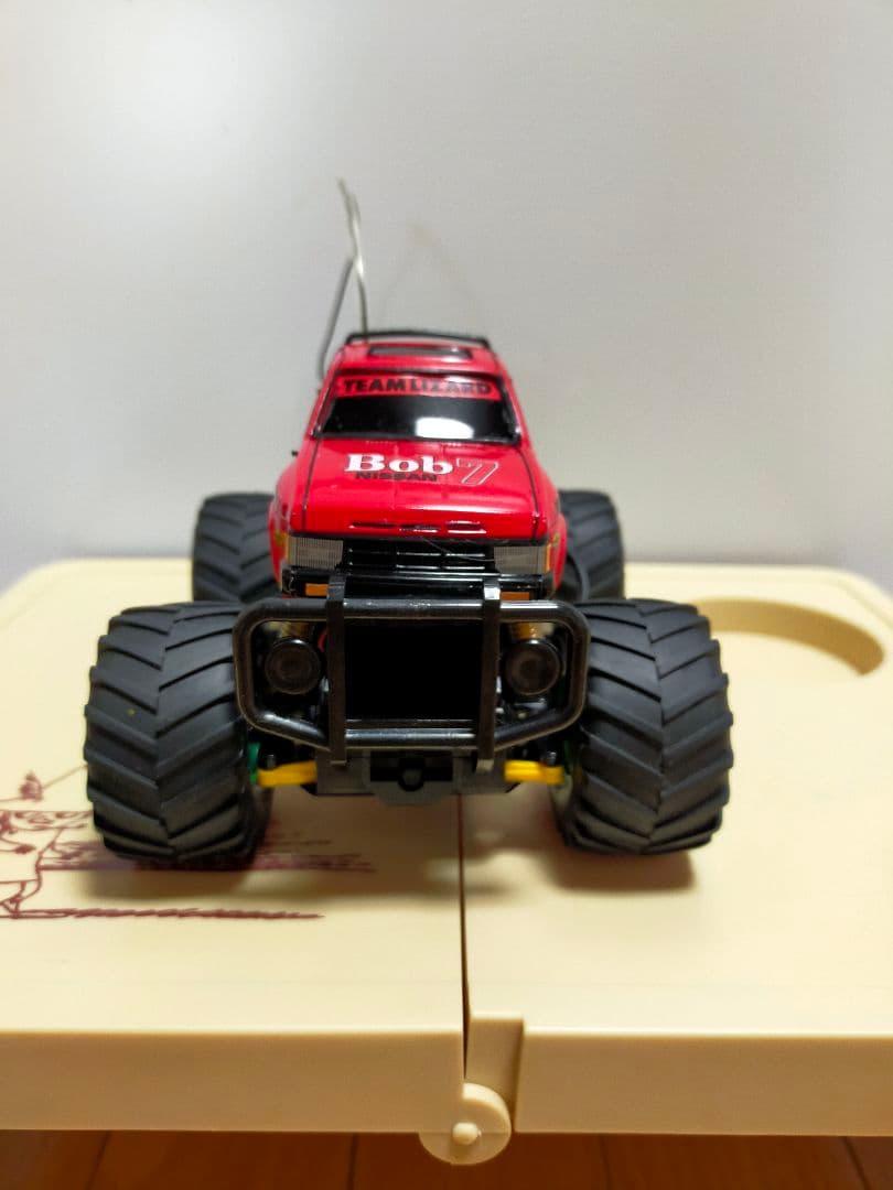 ミツワモデル　期間限定出品！　RCソニック ニッサンキングキャブ2台