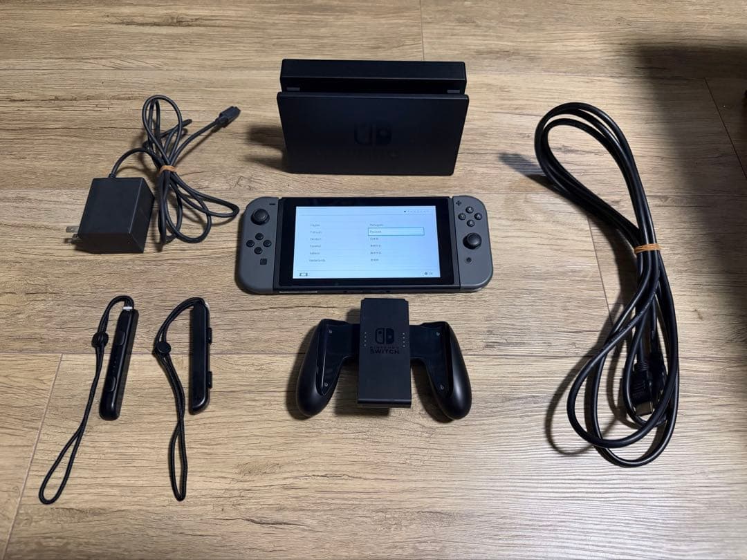【中古品】Nintendo Switch 本体 おまけつき