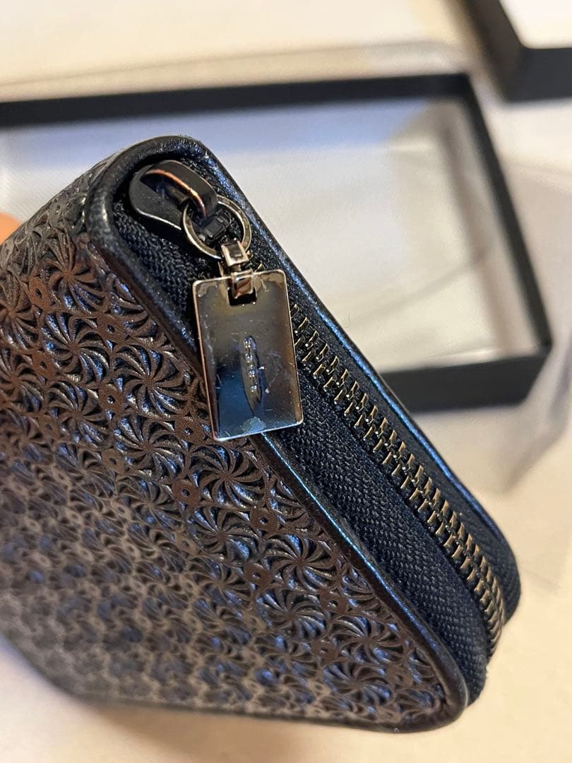 美品　HIROKO HAYASHI ハヤシヒロコ ジラゾーレ 二つ折り財布