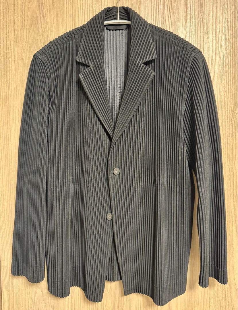 HOMME PLISSÉ ISSEY MIYAKE テーラードジャケット