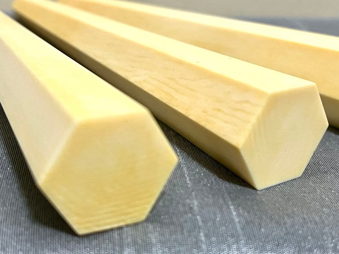 [未使用品]三味線 糸巻き 天然素材 7分