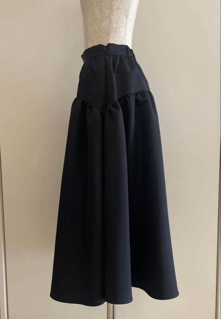 ★新品未使用★SYSORUSブラックフレアスカート