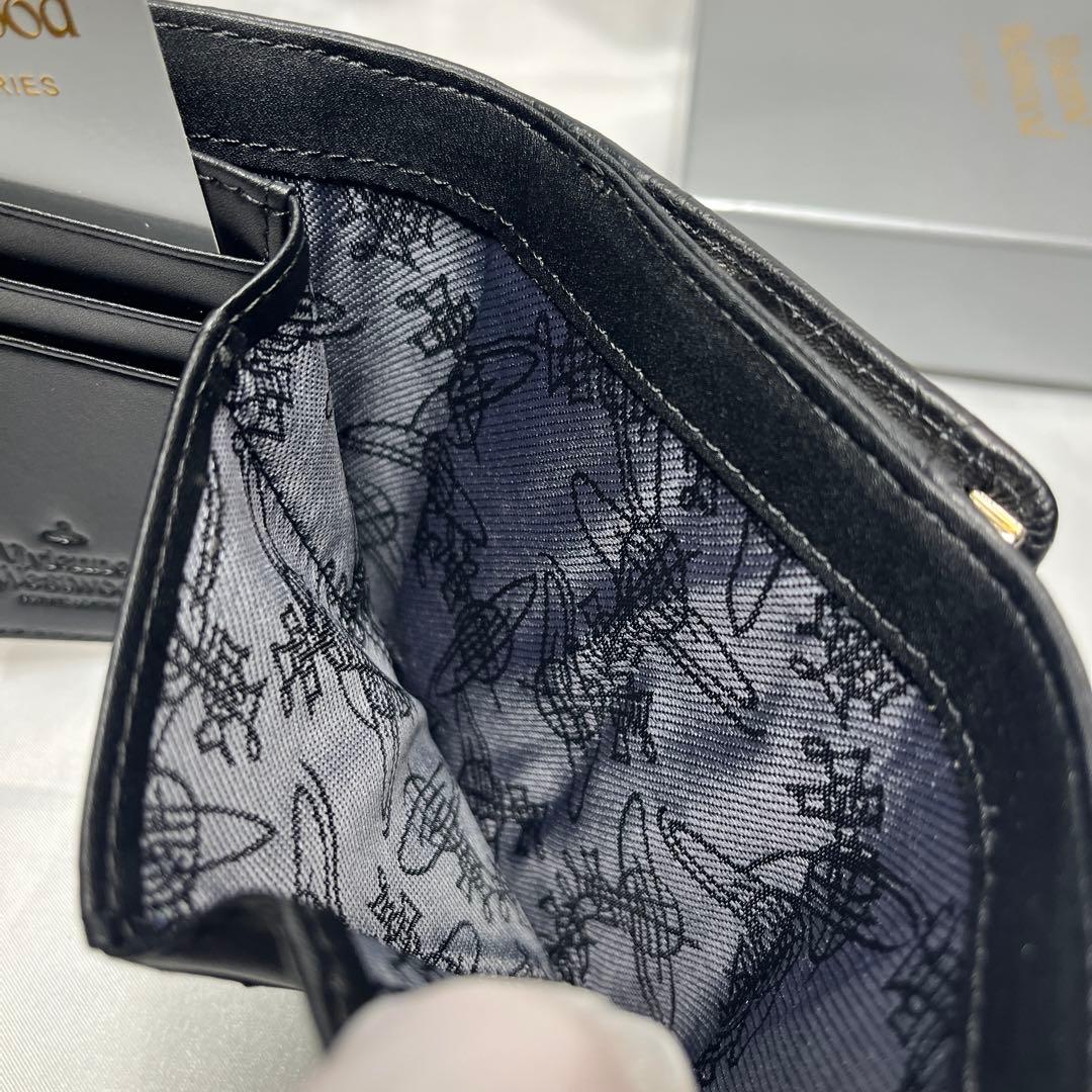 新品 Vivienne Westwood 黒 内装ヴィヴィアン柄 三つ折り財布