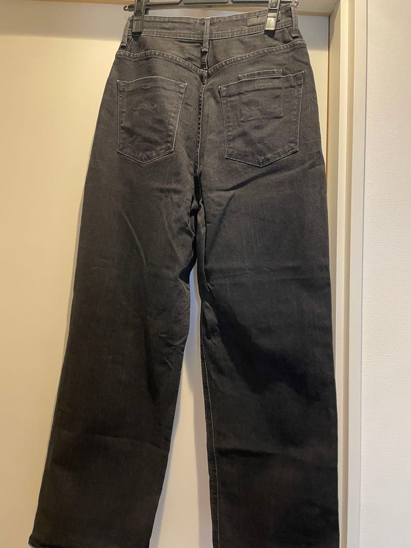 YANUK ルーズストレート JOAN 25 裾上げなし
