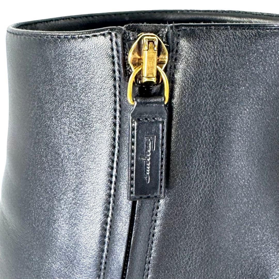 【Ferragamo】 フェラガモ （24cm） ショートブーツ ゴールド