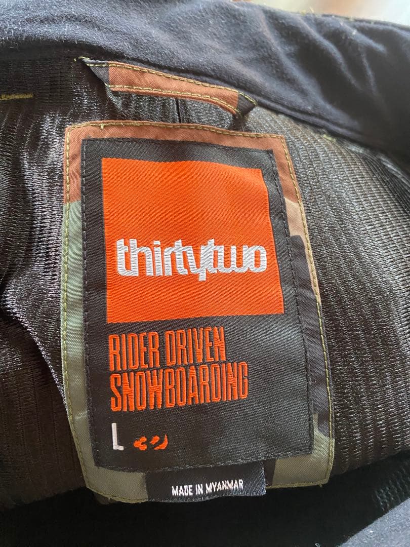 さかもと　thirtytwo スノーボードウェア　迷彩　パンツ Lサイズ