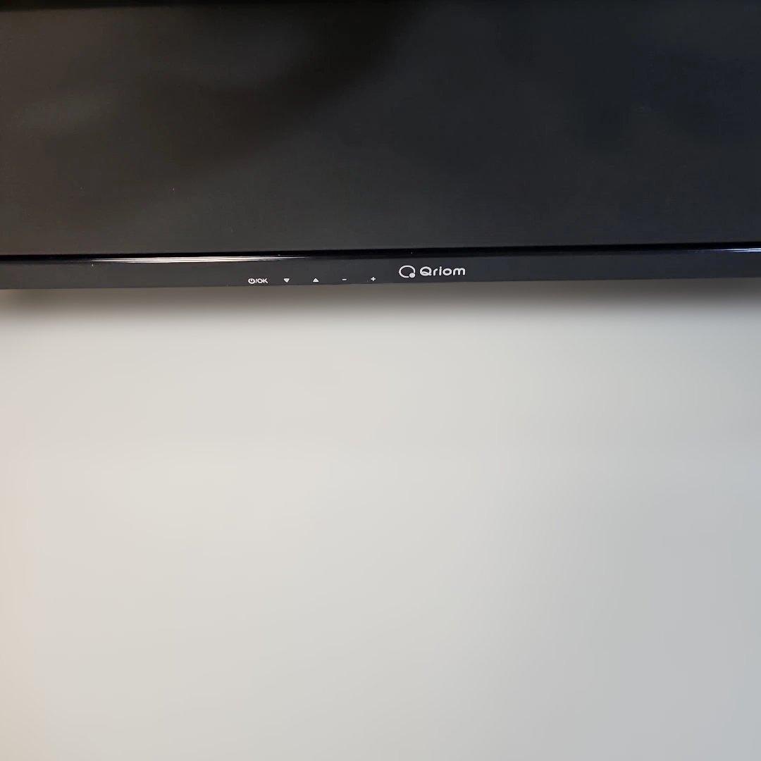 Qriom ハイビジョンスマートテレビ 本体　24インチ
