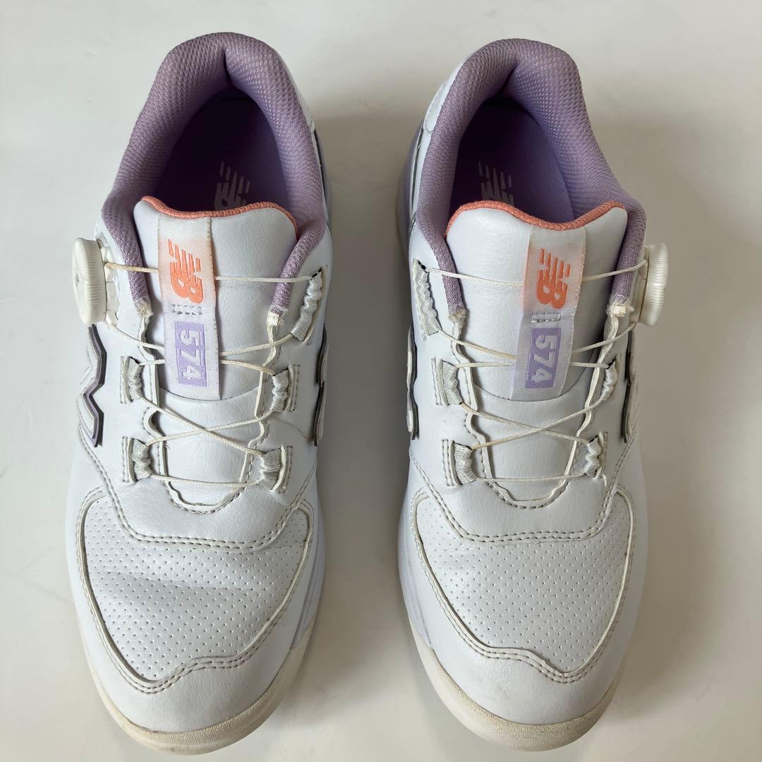 【極美品】NB ニューバランスゴルフ 23cm 574 白 スパイクレス 2E