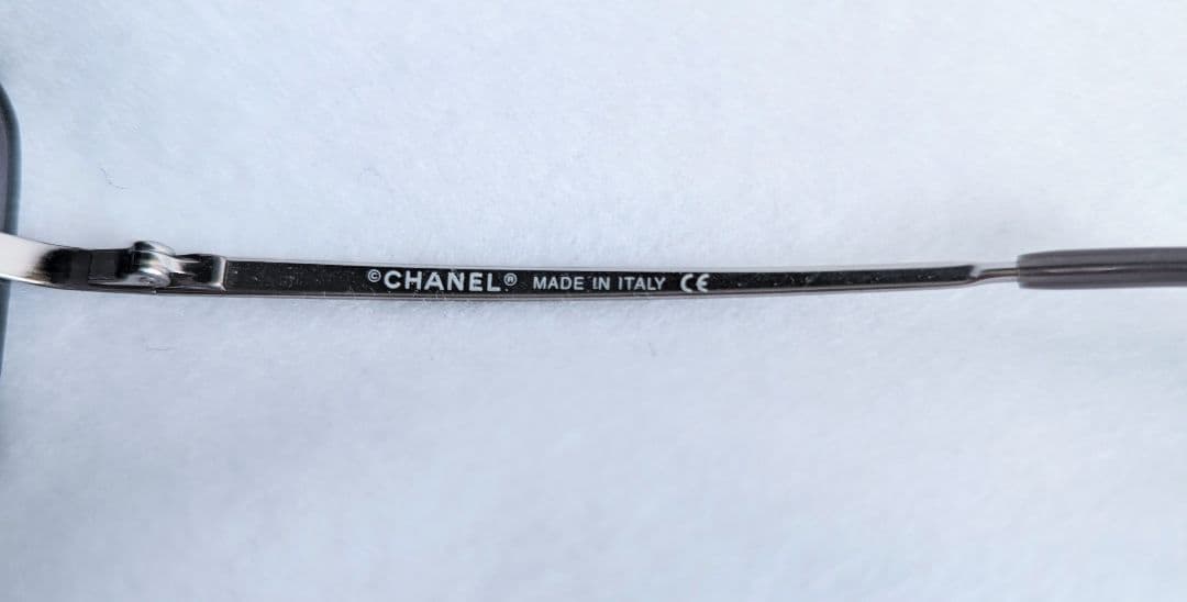 美品 CHANELシャネル イタリア製サングラス ラインストーン・ココマーク