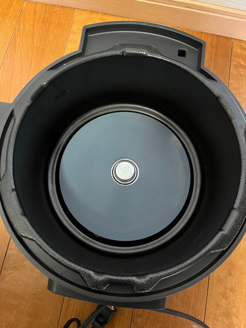 中古 アイリスオーヤマ 電気圧力鍋 KPC-MA-4-B 2020年製