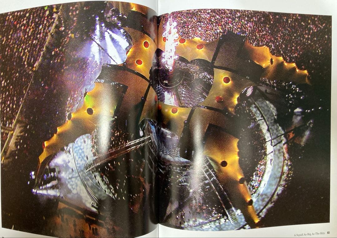 U2 360° TOUR FROM THE GROUND UP フォトブック