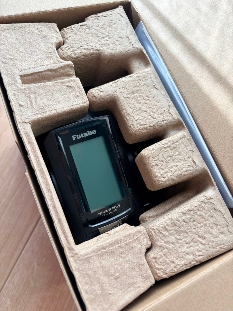 Futaba T4PM PLUS アンテナ内蔵式受信機2台付き
