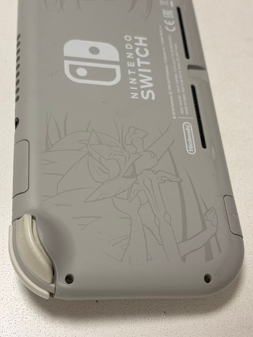 Nintendo Switch Lite ザシアンザマゼンタ