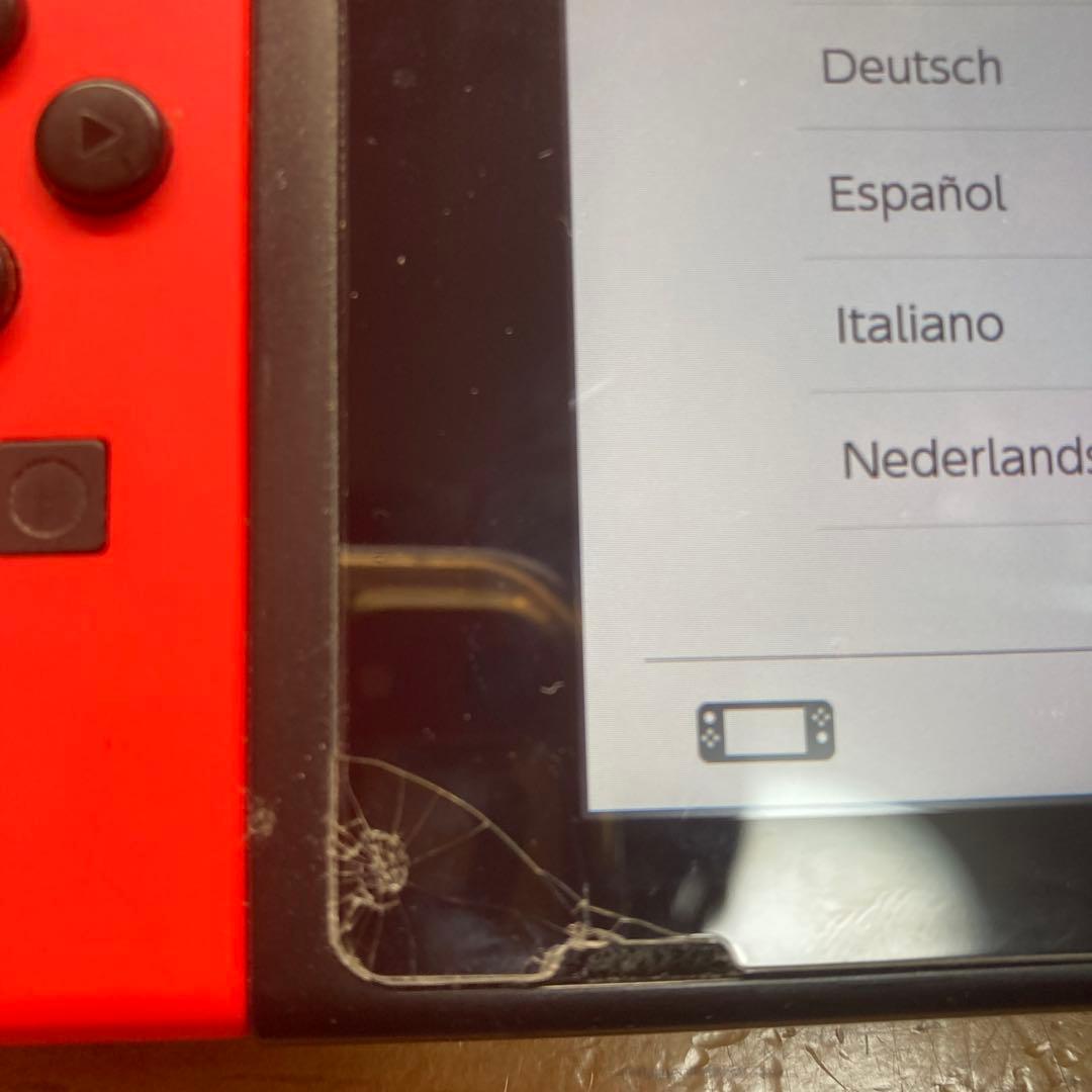 Nintendo Switch 赤・青 本体 画面フィルムひびあり