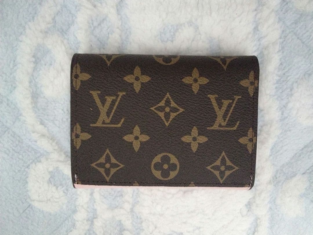 Louis Vuitton 三つ折り財布 ノベルティー