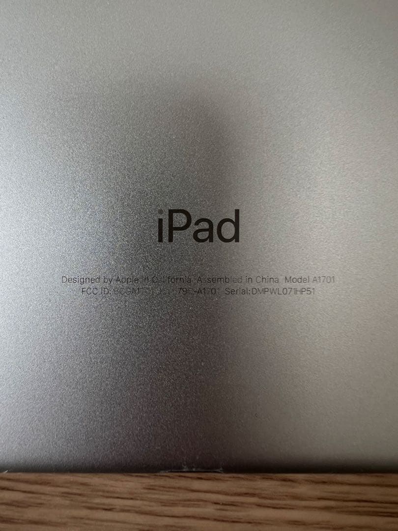 iPad Pro 10.5 256GB A1709 (SIMフリー )シルバー