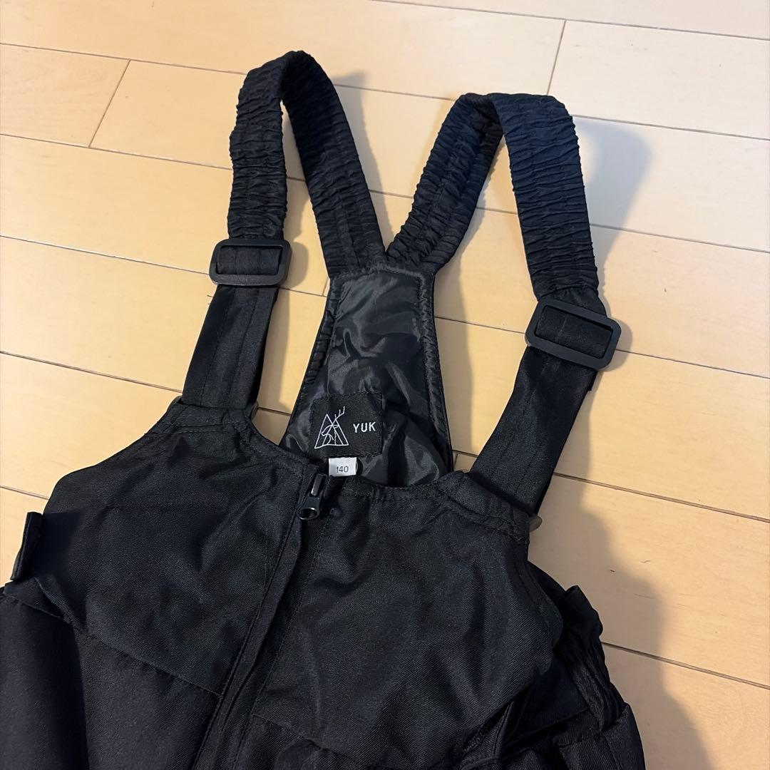 美品！子ども用スキーウェア 140
