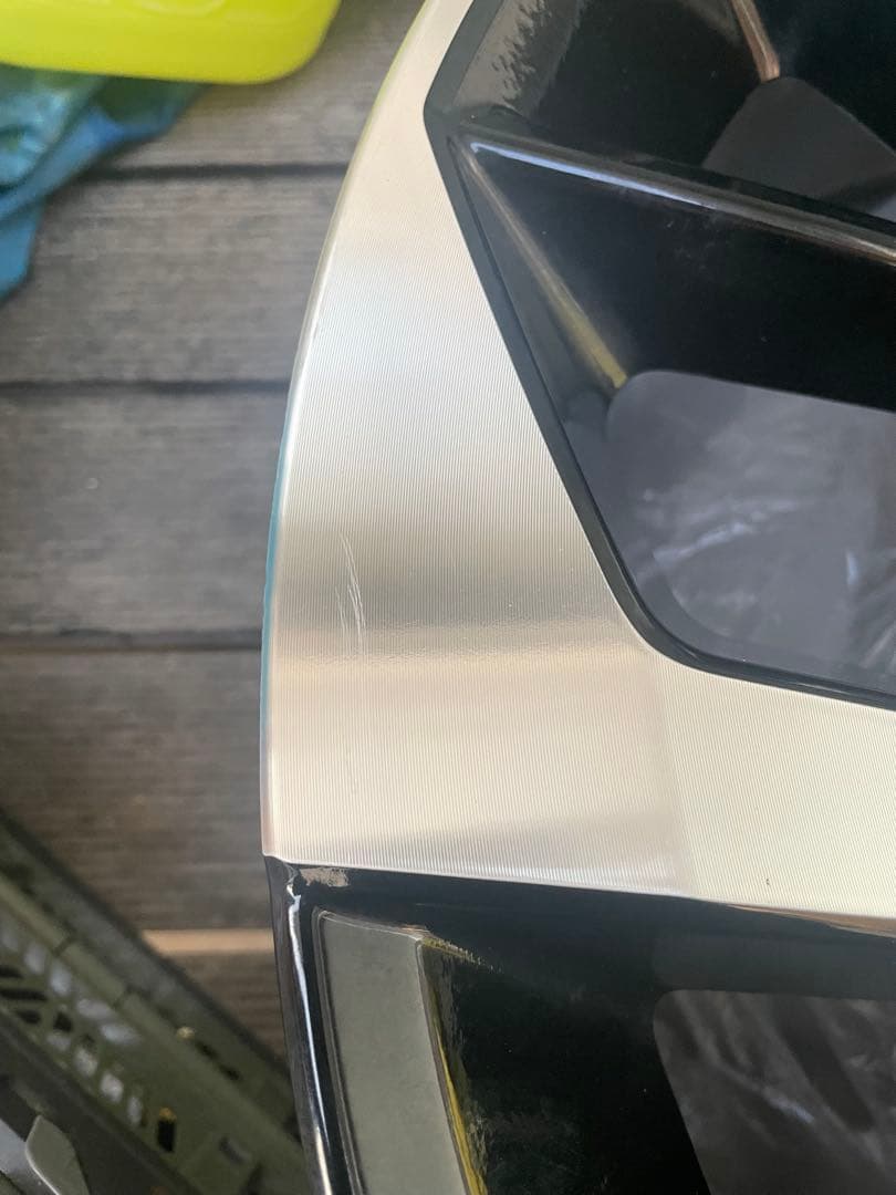 20インチ ホイール ブラック シルバー