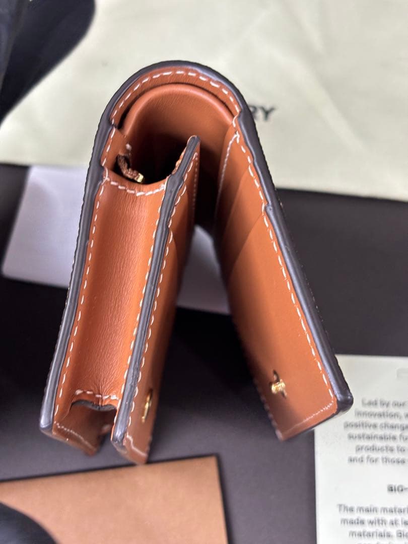 BURBERRY 二つ折り財布 ベージュ チェック柄 未使用品