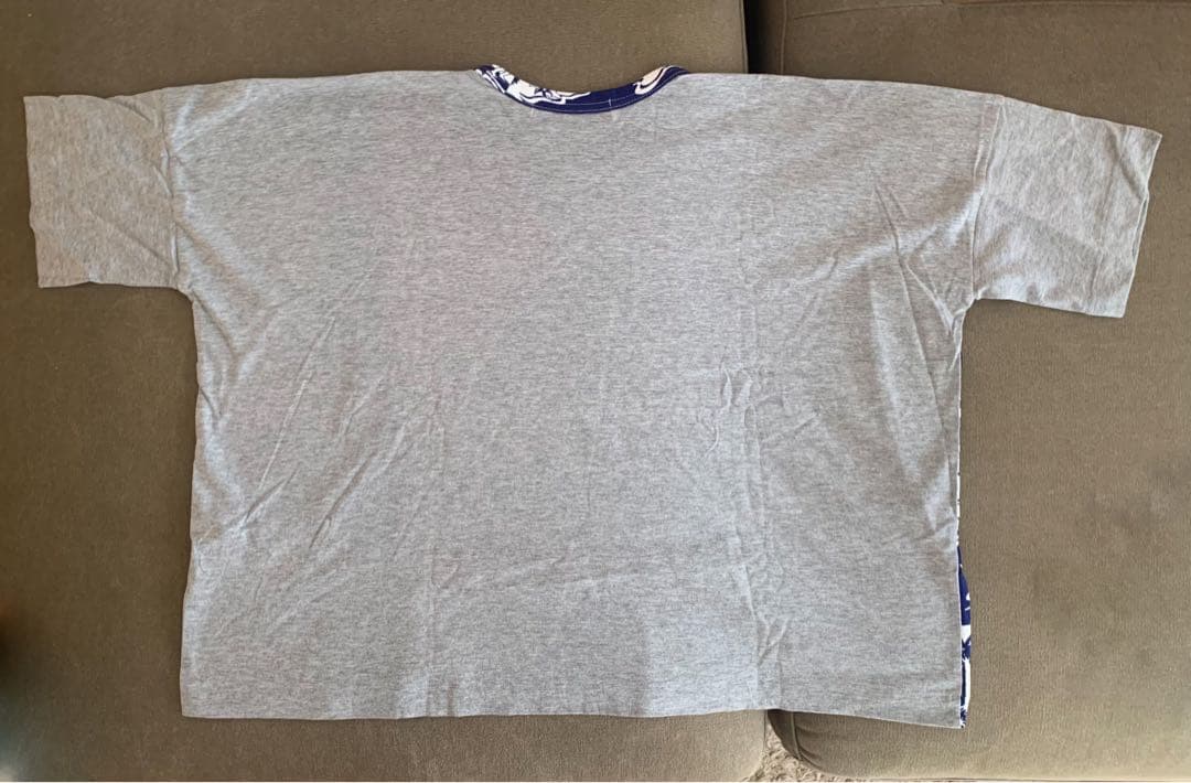 コムコム アロハ柄Tシャツ