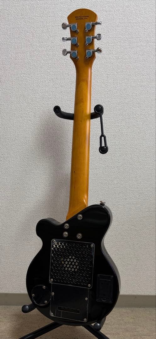【希少品】【美品】PIG NOSEアンプ内蔵ミニギター・トレモロアーム搭載
