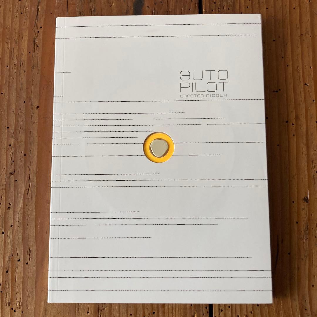 Carsten Nicolai「Autopilot」