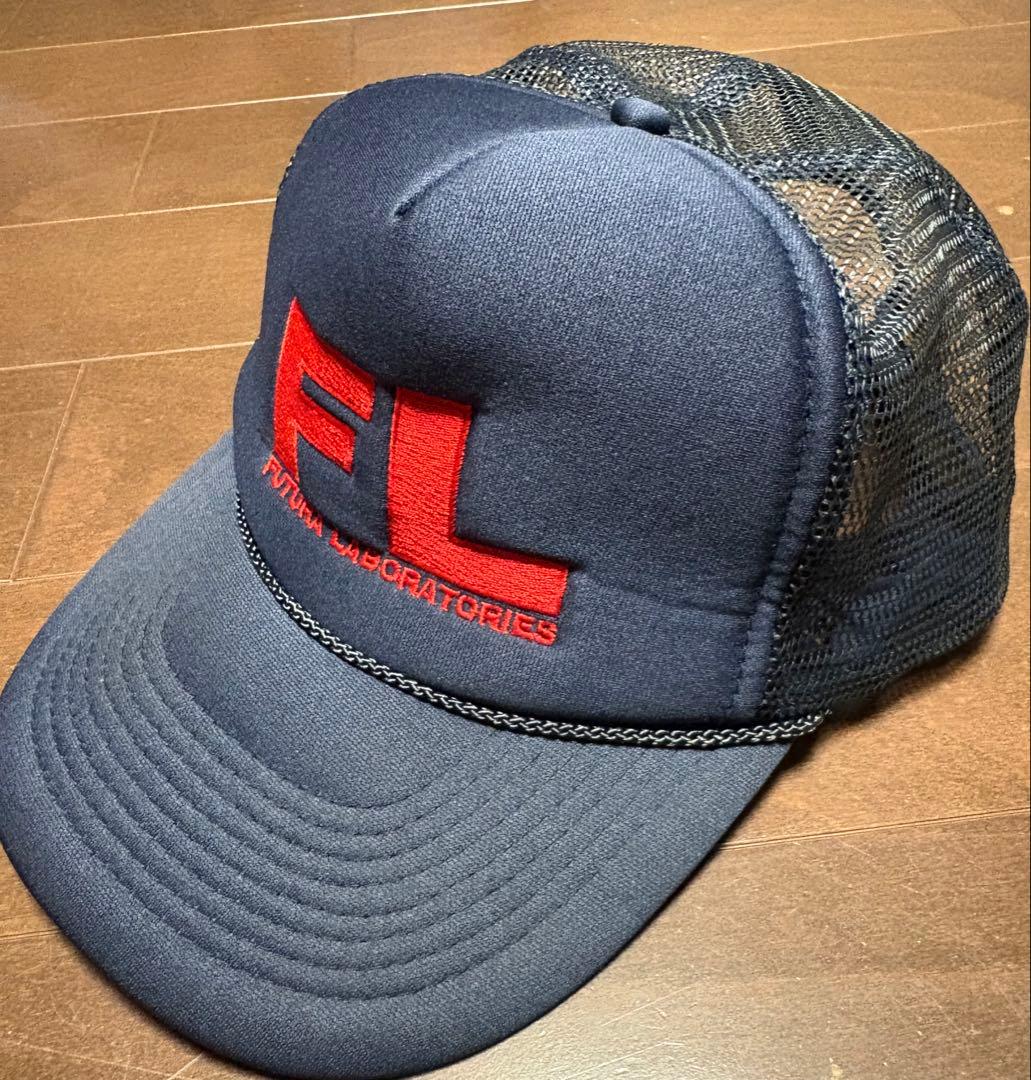 【値下げ✨】FUTURA LABORATORIES トラッカーキャップ ネイビー