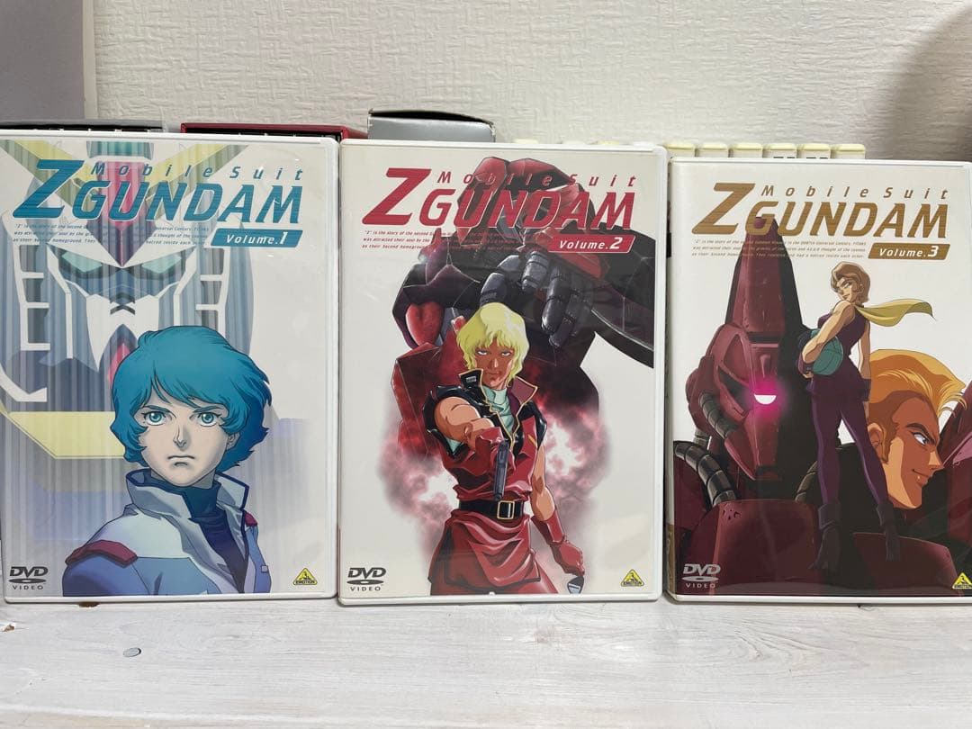 くろ　中古美品　機動戦士ガンダム/Zガンダム DVDセット