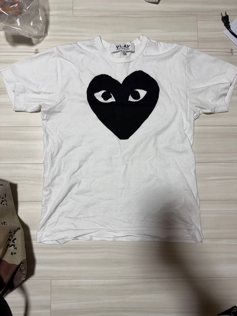 コムデギャルソン プレイ Tシャツ Mサイズ