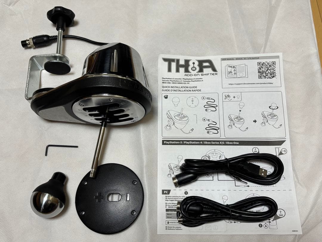 THRUSTMASTER TH8Aシフター Add on shifter
