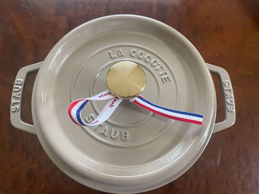 ✨新品未使用✨staubグランドココットラウンド20cm リネン
