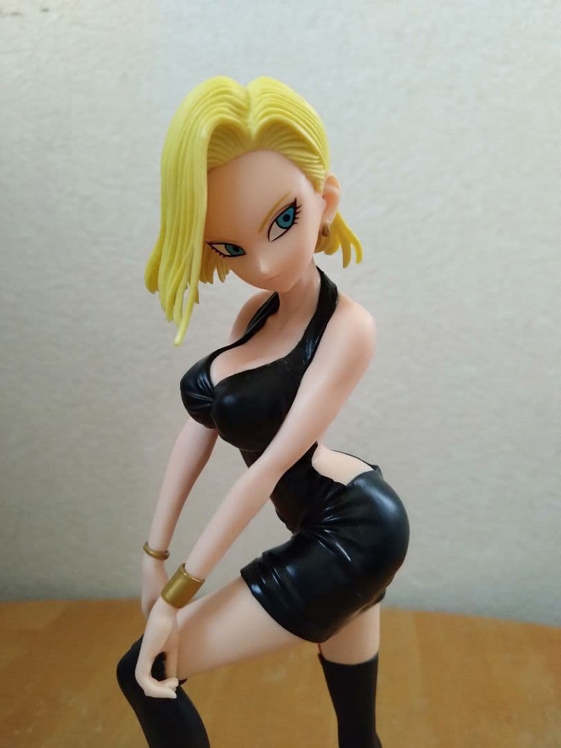ドラゴンボールフィギュア（ブルマ・18号）