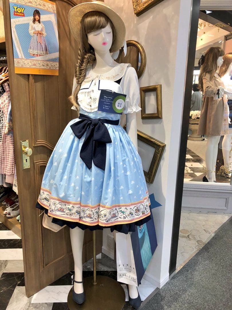 希少　アンディの子供部屋柄ワンピース　アクシーズファム　トイストーリーコラボ